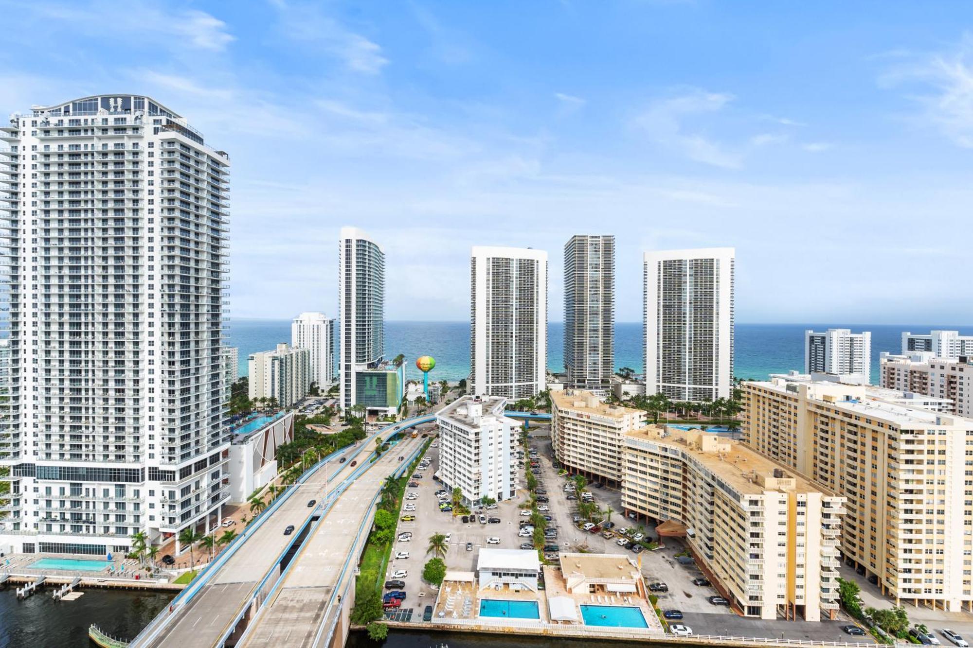 Beachwalk Resort - Vip Tower - Oceanview Unit 3 Bedroom & 3 Bathroom Hallandale Beach Eksteriør billede