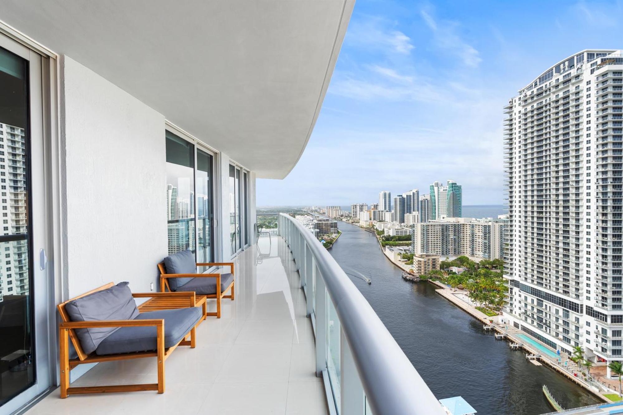 Beachwalk Resort - Vip Tower - Oceanview Unit 3 Bedroom & 3 Bathroom Hallandale Beach Eksteriør billede