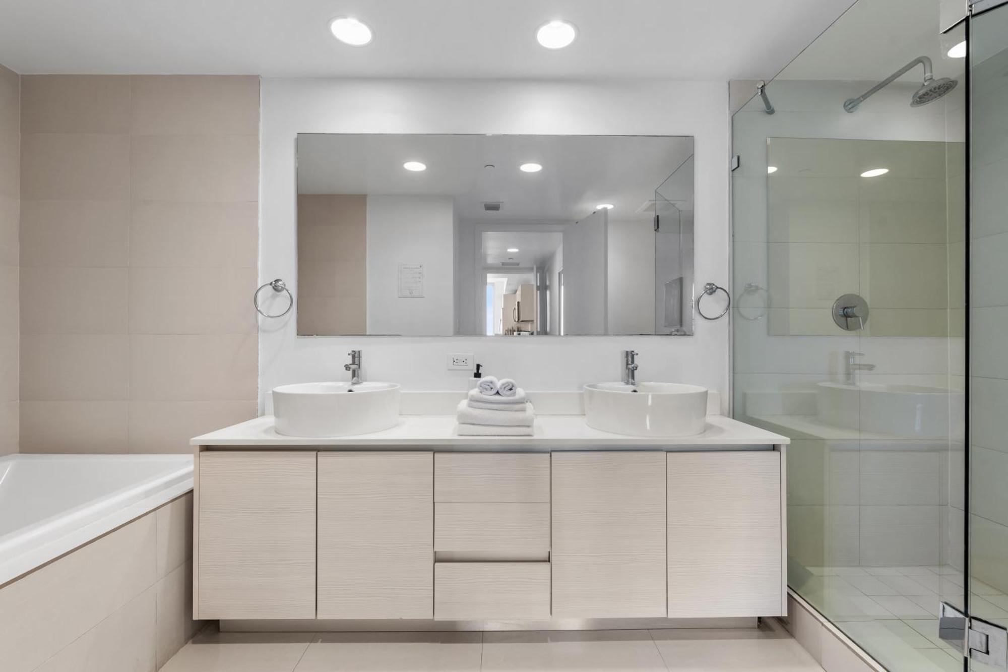Beachwalk Resort - Vip Tower - Oceanview Unit 3 Bedroom & 3 Bathroom Hallandale Beach Eksteriør billede